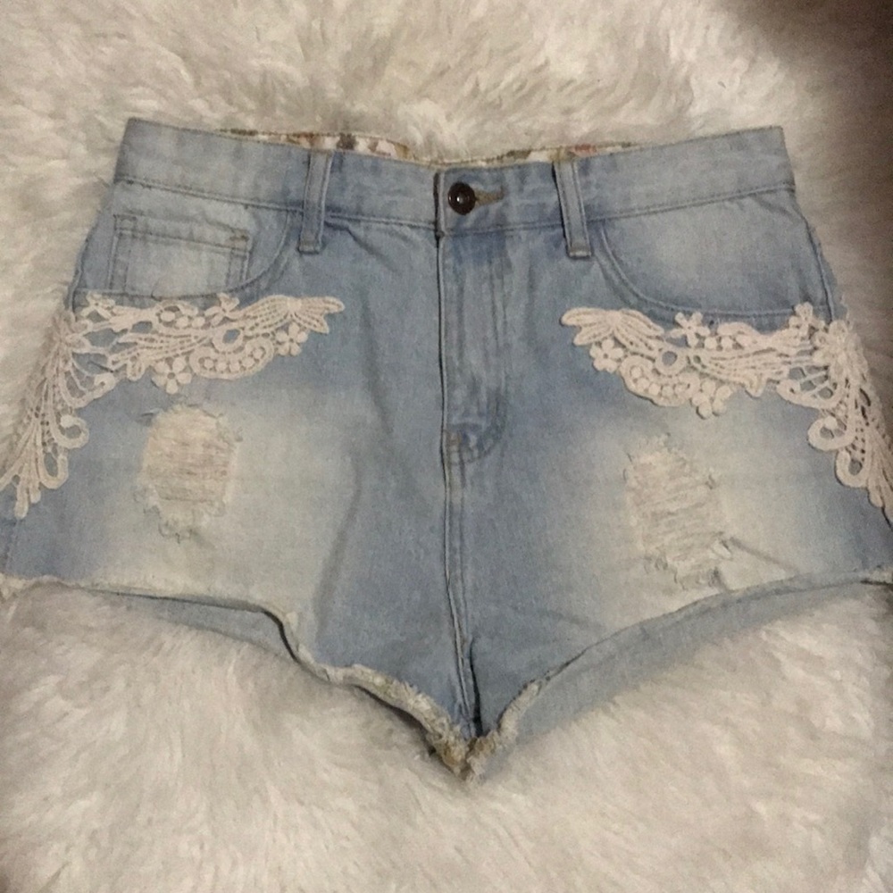 high-waisted booty shorts